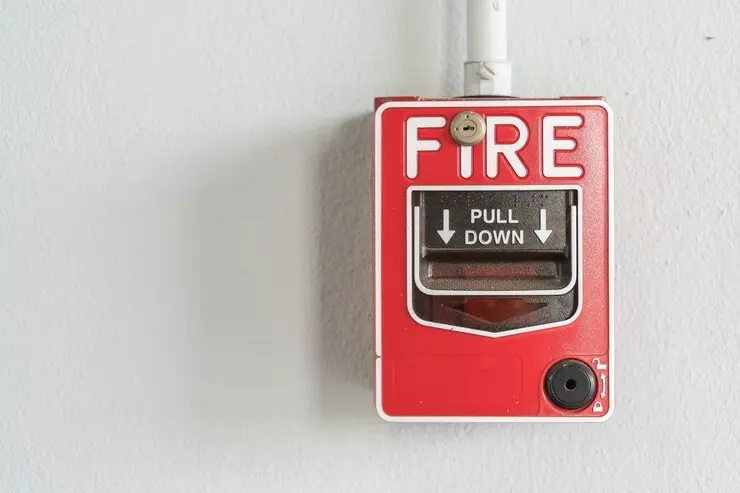 Imagem ilustrativa de Manutenção preventiva de alarme de incêndio